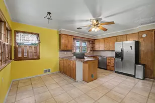 306 E Meeker Ave, Greenville, OH 45331 - Photo 12