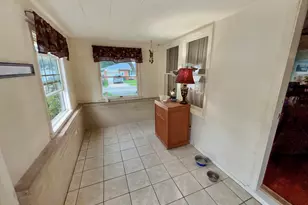 407 W 1st St, Arcanum, OH 45304 - Photo 2