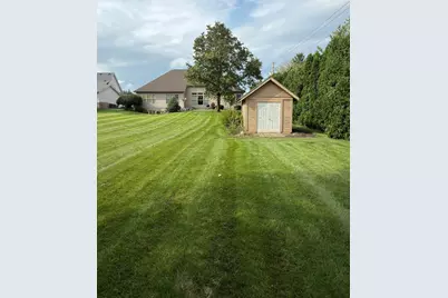 2550 Meadowpoint Drive, Troy, OH 45373 - Photo 8