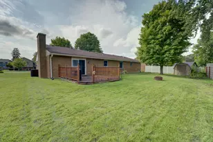 1381 Oaktree Dr, Greenville, OH 45331 - Photo 4