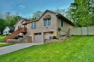1370 Maple Leaf Ct, Sidney, OH 45365 - Photo 2