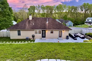 1370 Maple Leaf Ct, Sidney, OH 45365 - Photo 4