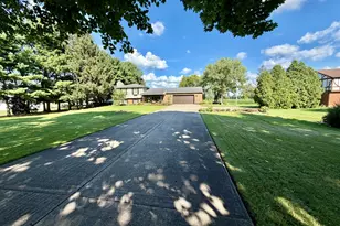 5606 Middle Urbana Rd, Springfield, OH 45502 - Photo 2