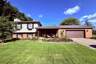 5606 Middle Urbana Rd, Springfield, OH 45502 - Photo 1