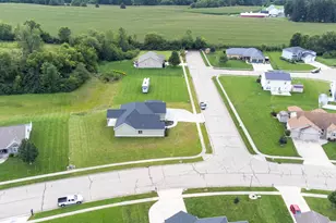 9907 Barnum Rd, Piqua, OH 45356 - Photo 44