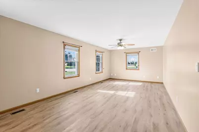 1309 Mohican Trail, Wapakoneta, OH 45895 - Photo 8