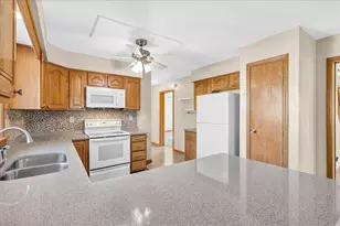 1309 Mohican Trail, Wapakoneta, OH 45895 - Photo 10