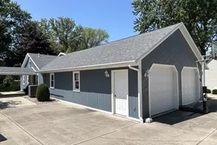 21 Breezewood Ln, Saint Marys, OH 45885 - Photo 4
