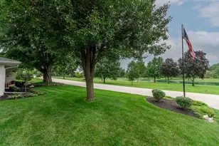 311 Memorial Dr, Greenville, OH 45331 - Photo 2