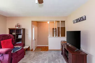 433 Kent Rd, Tipp City, OH 45371 - Photo 10