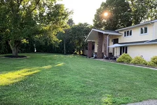 555 Briarwood Ct, Troy, OH 45373 - Photo 10