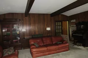 827 Hickory Ln, Troy, OH 45373 - Photo 4