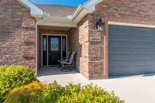 1004 Plymouth Ct, Troy, OH 45373 - Photo 4