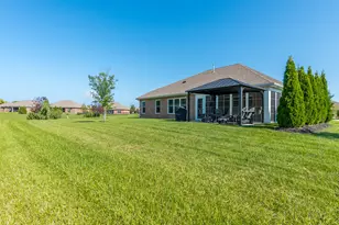 1004 Plymouth Ct, Troy, OH 45373 - Photo 32