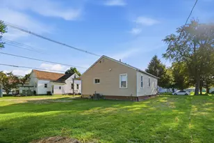 807 Court St, Wapakoneta, OH 45895 - Photo 22