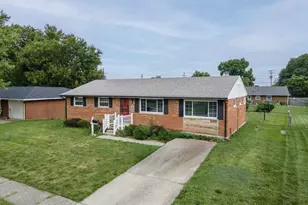 705 Kirkwood Dr, Vandalia, OH 45377 - Photo 2