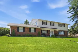 3161 Sherwood Park Dr, Springfield, OH 45505 - Photo 2