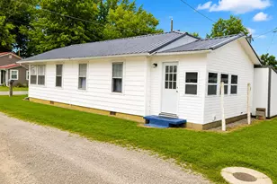 9004 Walnut St, Lakeview, OH 43331 - Photo 4