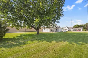 111 S Boggs St, De Graff, OH 43318 - Photo 38