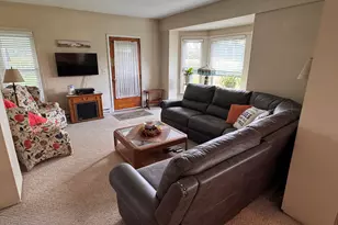 9559 W Fenner Rd, Ludlow Falls, OH 45339 - Photo 6