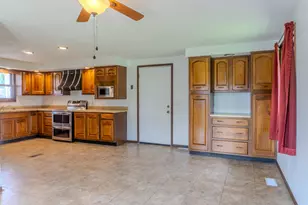2802 Seymour Ln, Springfield, OH 45503 - Photo 6