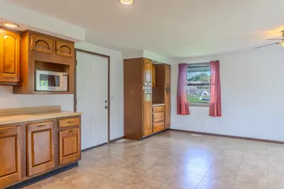 2802 Seymour Lane, Springfield, OH 45503 - Photo 8