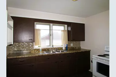 617 E Pike Street, Jackson Center, OH 45334 - Photo 8
