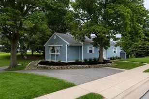 855 N Spruce St, Saint Marys, OH 45885 - Photo 2
