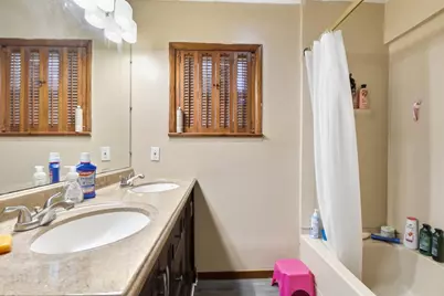 426 W Montford Avenue, Ada, OH 45810 - Photo 14