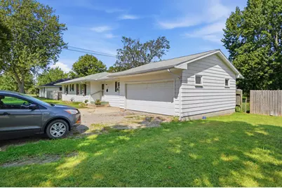 426 W Montford Avenue, Ada, OH 45810 - Photo 2