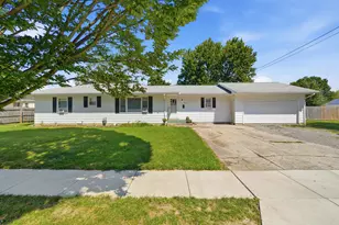 426 W Montford Ave, Ada, OH 45810 - Photo 1