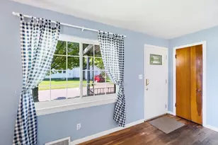 260 W 2nd St, Springfield, OH 45504 - Photo 8