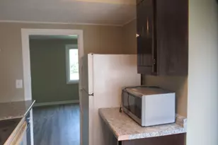 104 W 33rd St, Connersville, IN 47331 - Photo 8