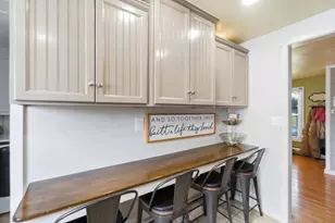 303 Washington St, Wapakoneta, OH 45895 - Photo 12
