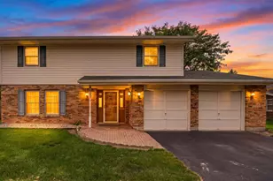 4012 Quail Bush Dr, Dayton, OH 45424 - Photo 2