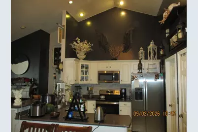 2000 Indian Ridge Drive, Piqua, OH 45356 - Photo 6