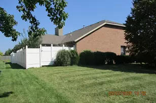 2000 Indian Ridge Dr, Piqua, OH 45356 - Photo 2