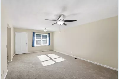 4885 E Brannan Drive #4885, Springfield, OH 45502 - Photo 8