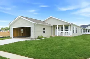 431 Park Hills Dr, Fairborn, OH 45324 - Photo 1