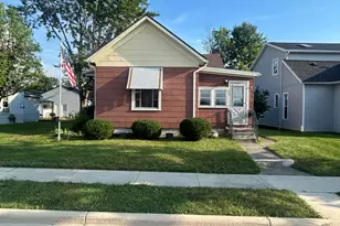 521 W Wayne St, Celina, OH 45822 - Photo 4