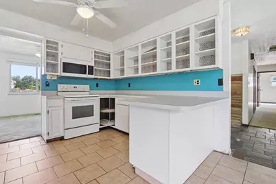 2430 W Choctaw Drive, London, OH 43140 - Photo 8