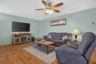 910 Miller St, De Graff, OH 43318 - Photo 12