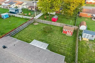 549 Forrest Ln, Troy, OH 45373 - Photo 2