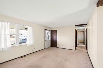 549 Forrest Lane, Troy, OH 45373 - Photo 8