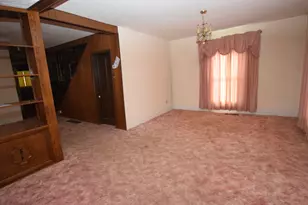 218 Sara St, Urbana, OH 43078 - Photo 4