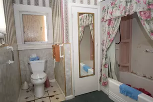 218 Sara St, Urbana, OH 43078 - Photo 8