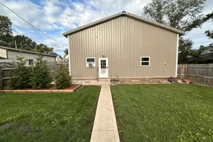 429 N Madriver St, Bellefontaine, OH 43311 - Photo 2