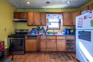 2334 Valley Pike, Dayton, OH 45404 - Photo 6