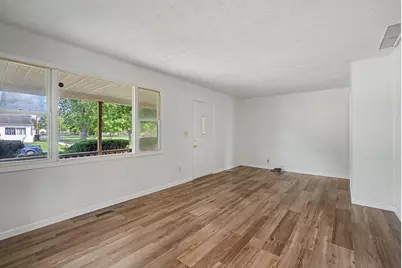 413 N Church Street, New Carlisle, OH 45344 - Photo 8