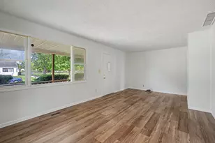 413 N Church St, New Carlisle, OH 45344 - Photo 8